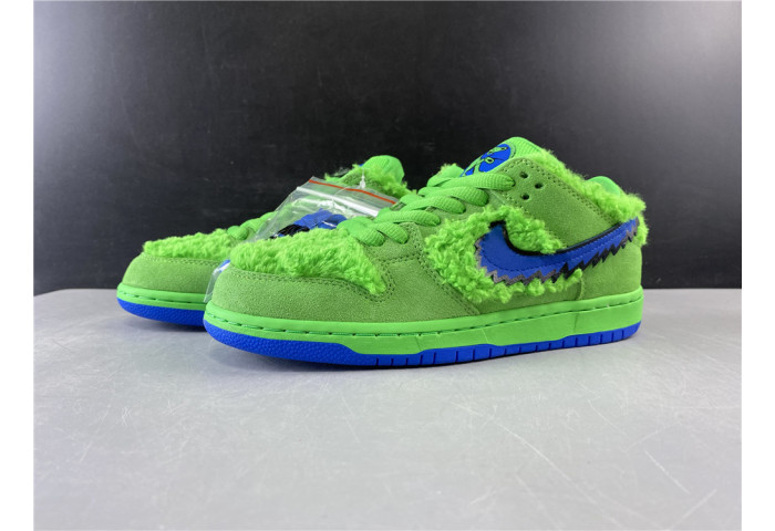 GRATEFUL DEAD X NIKE SB DUNK LOW “GREEN BEAR” CJ5378-300