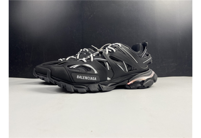 Ba*len*cia*ga track led black  555036w2gb11000