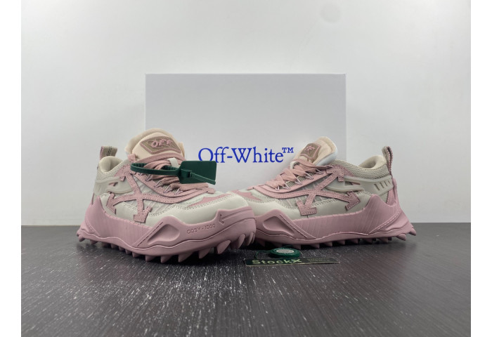 Off-White c/o Virgil Abloh