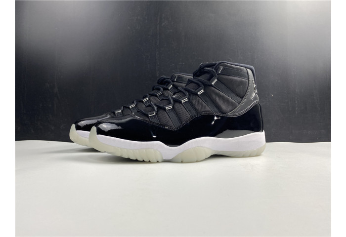 Jordan 11 Retro Black Clear CT8012-011