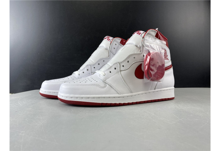 Jordan 1 Retro Metallic Red (2017) 555088-103