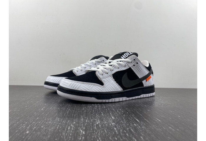 Nike SB Dunk Low TIGHTBOOTH FD2629-100