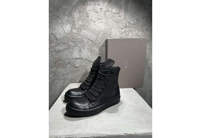 RICK OWEN.S SNEAKER