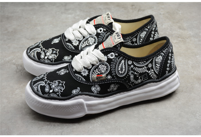 MIHARA YASUHIRO Black CO3FW702