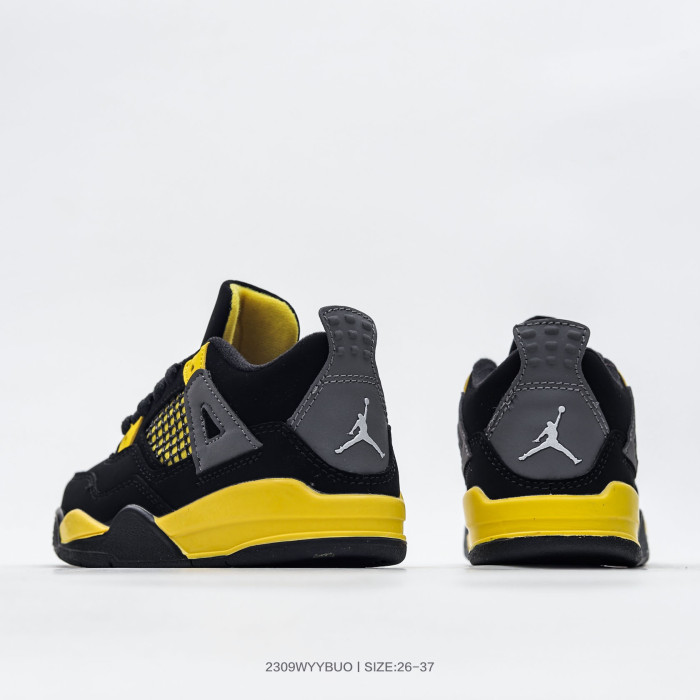 Jordan 4 Retro SNEAKERS