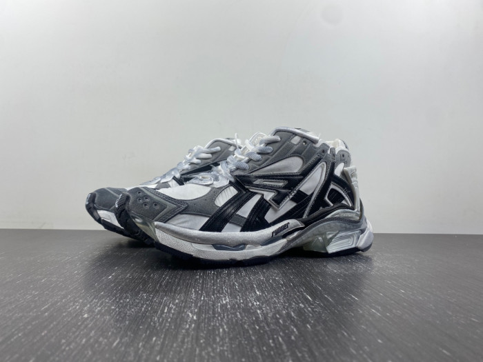 Ba*len*cia*ga 7.5 677403-w3rb5-9012