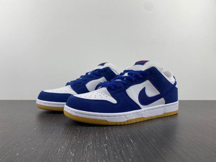 Nike SB Dunk Low Los Angeles Dodgers  DO9395-400