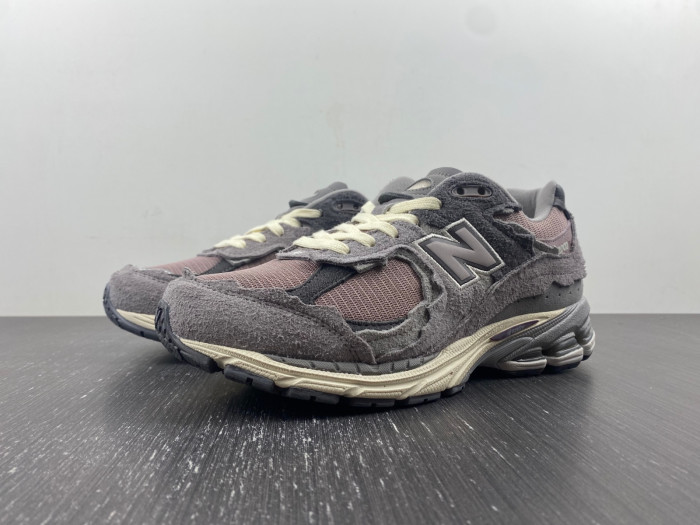 NEW BALANCE 2002R M2002RDY