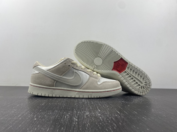 Nike SB Dunk Low [ City of Love ] FZ5654-100