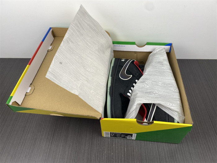 Nike SB Dunk Low LPL League of Legends  DO2327-011