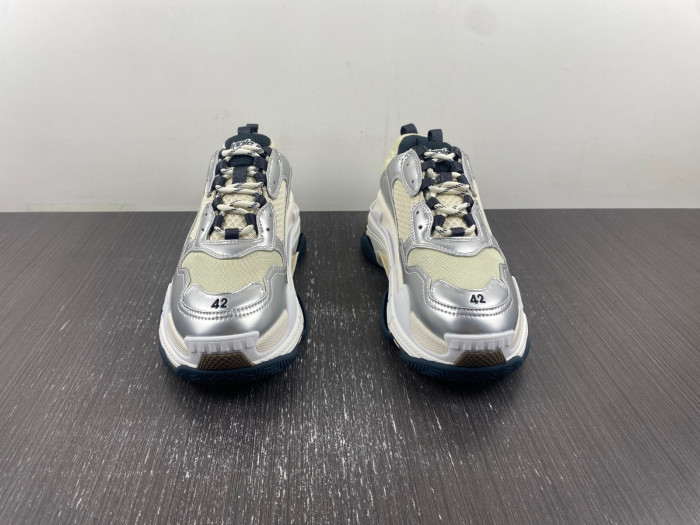 Ba*len*cia*ga triple s sneaker 524039 w2fs2 8106
