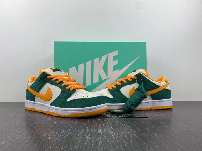 5K1 Nike SB Dunk Low Pro 304292-383