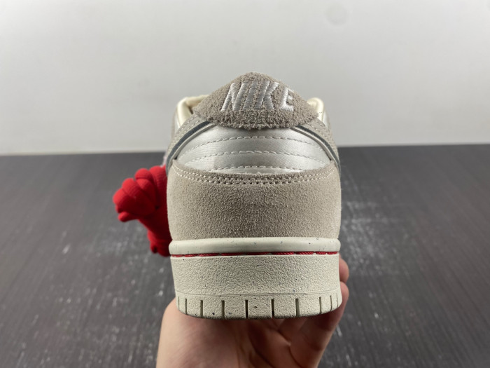 Nike SB Dunk Low [ City of Love ] FZ5654-100