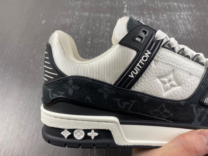 Louis Vuitton LV trainer