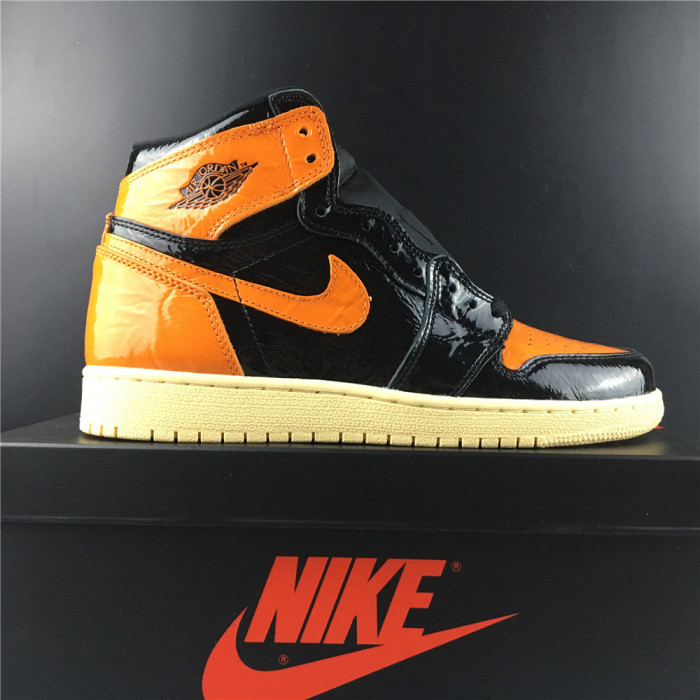 AIR JORDAN 1 SHATTERED BACKBOARD 3.0 555088-028