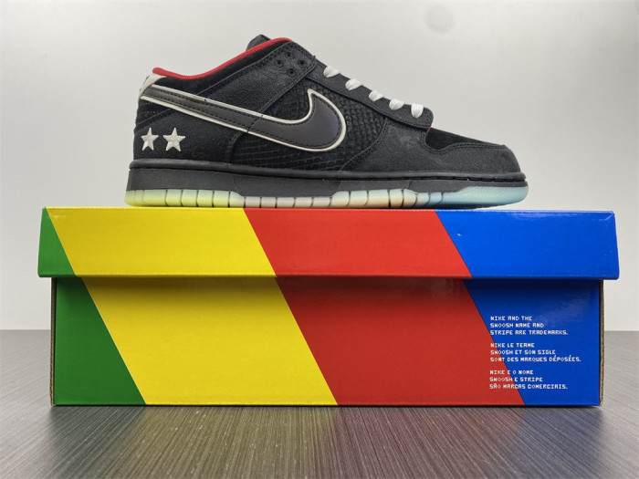 Nike SB Dunk Low LPL League of Legends  DO2327-011