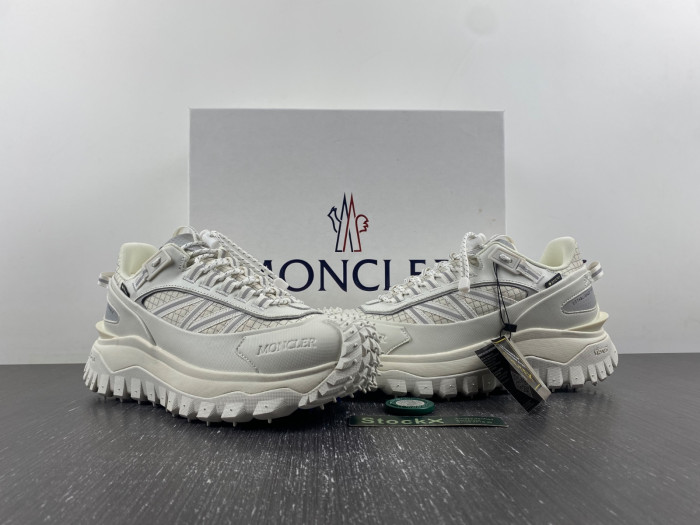 Moncler Trailgrip Gore-Tex Off-White