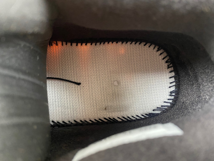 AIR JORDAN 4 RETRO FB9927