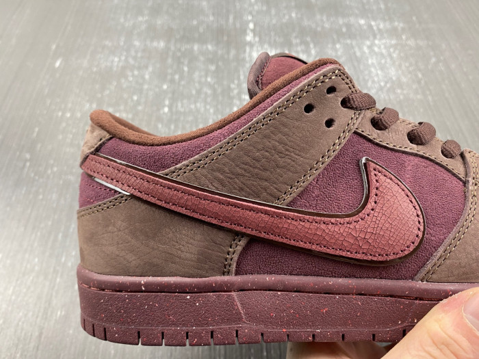Nike Dunk SB LOW FN0619-600