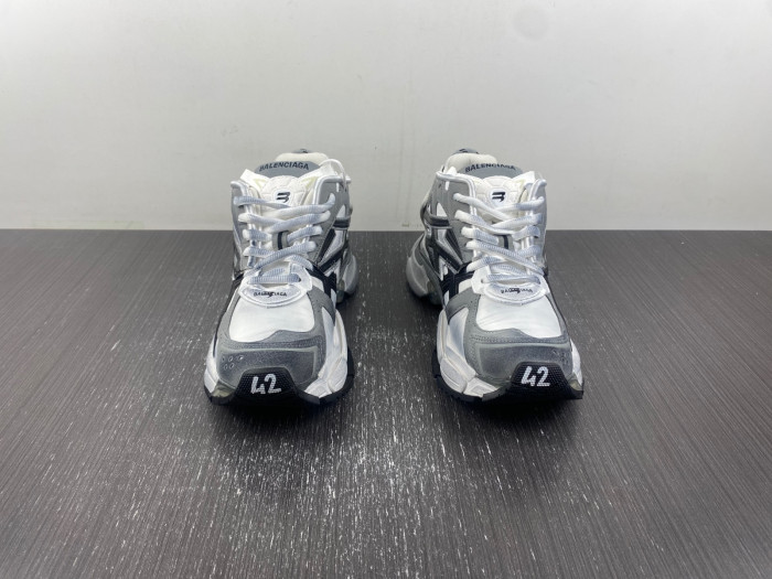 Ba*len*cia*ga 7.5 677403-w3rb5-9012