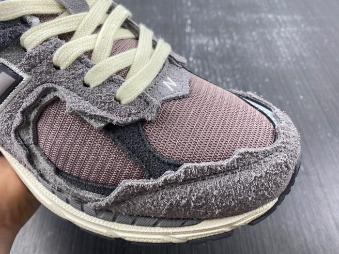 NEW BALANCE 2002R M2002RDY