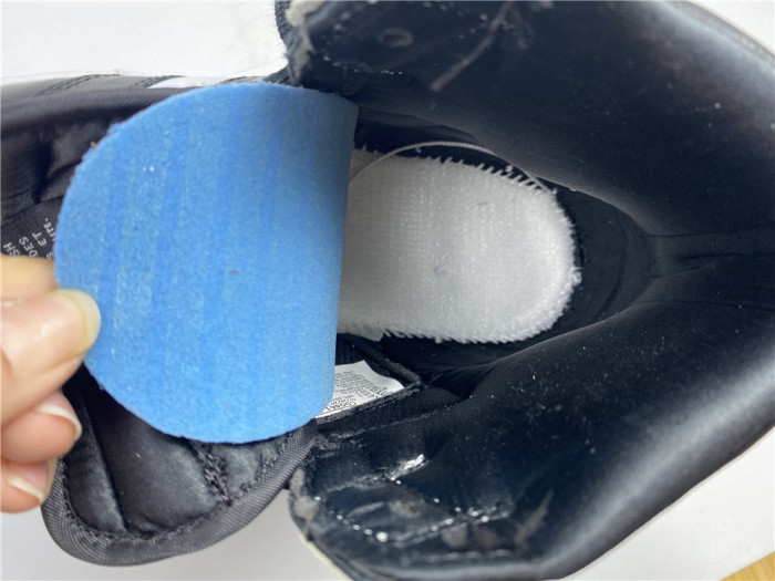 Jordan 1 Retro High Silver Toe  CD0461-001