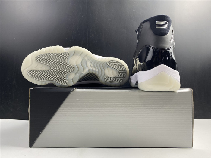 Jordan 11 Retro Black Clear CT8012-011