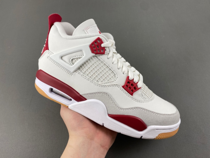 Nike SB x Air Jordan 4 Retro SP 