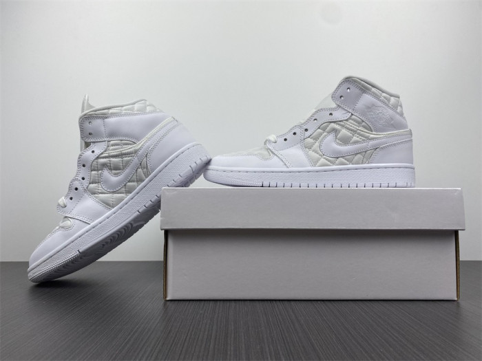 Jordan 1 Mid Quilted White (W) DB6078-100