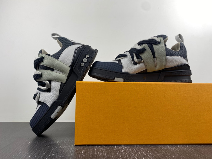 L*V ARCH LIGHT SNAEKER