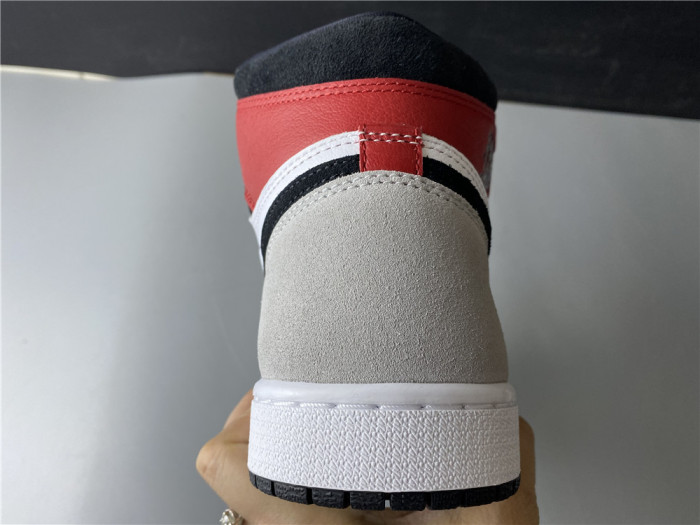 Jordan 1 Retro High Light Smoke Grey 555088-126