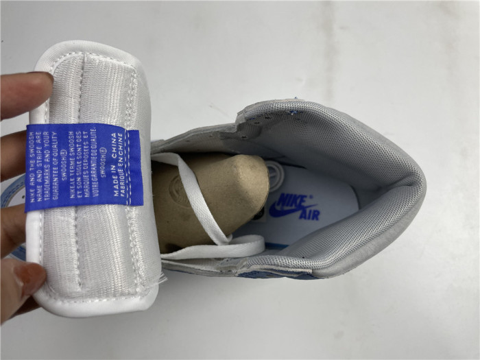 Jordan 1 Retro High OG Hyper Royal 555088-402