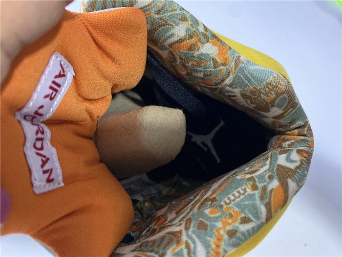 Jordan 5 Retro What The CZ5725-700