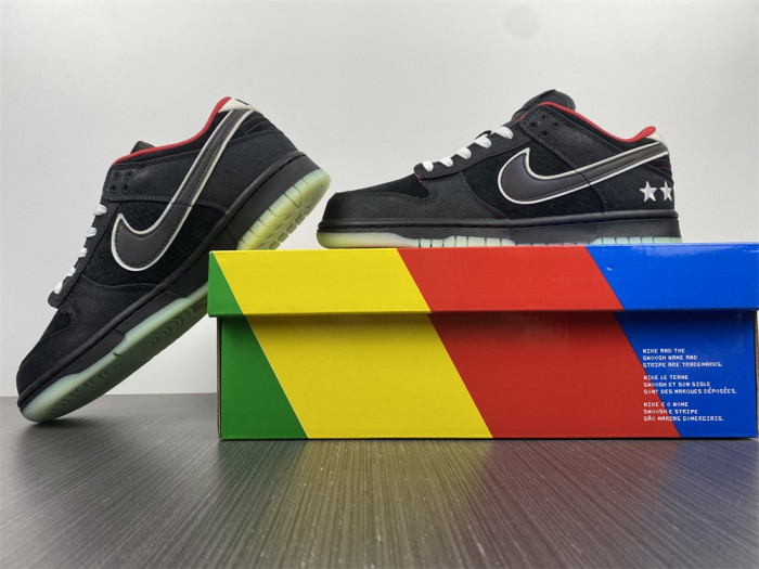 Nike SB Dunk Low LPL League of Legends  DO2327-011