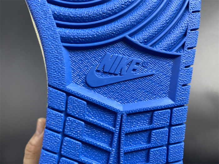 Jordan 1 Low fragment design x Travis Scott DM7866-140