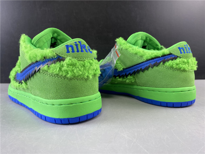 GRATEFUL DEAD X NIKE SB DUNK LOW “GREEN BEAR” CJ5378-300