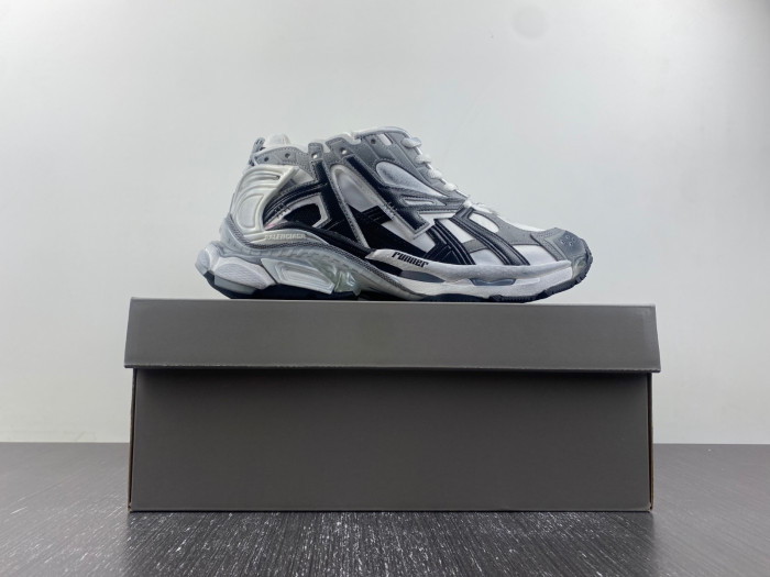 Ba*len*cia*ga 7.5 677403-w3rb5-9012