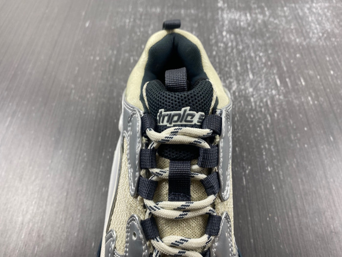 Ba*len*cia*ga triple s sneaker 524039 w2fs2 8106