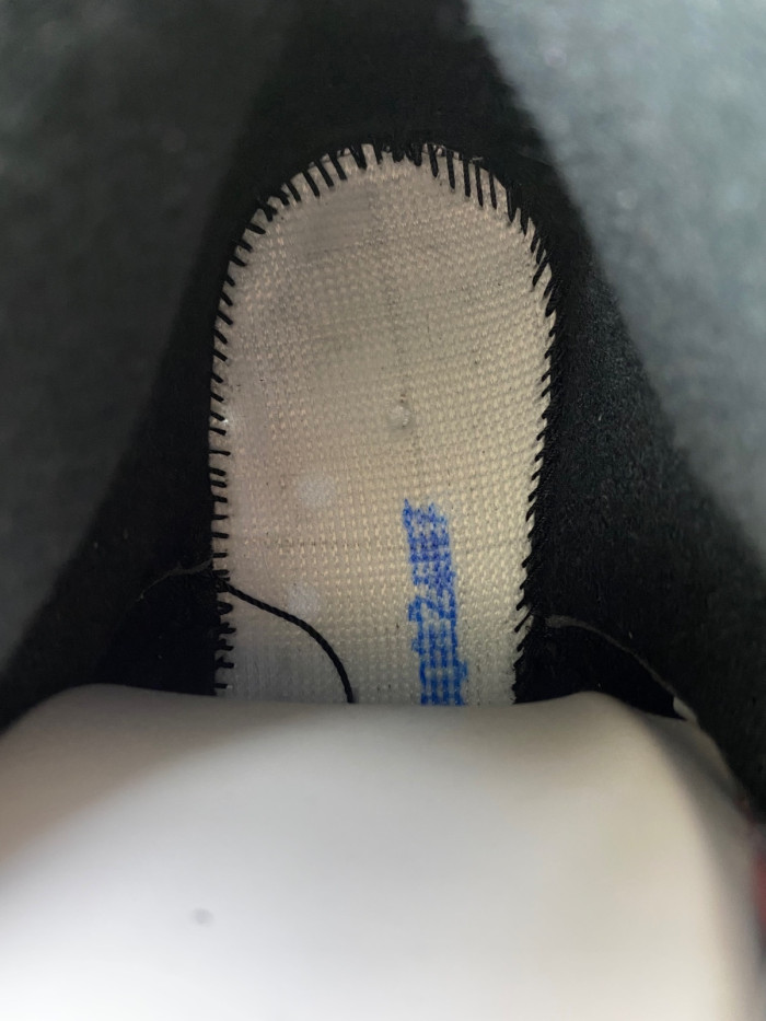 Air Jordan 5 “Black Metallic Reimagined” HF3975-001