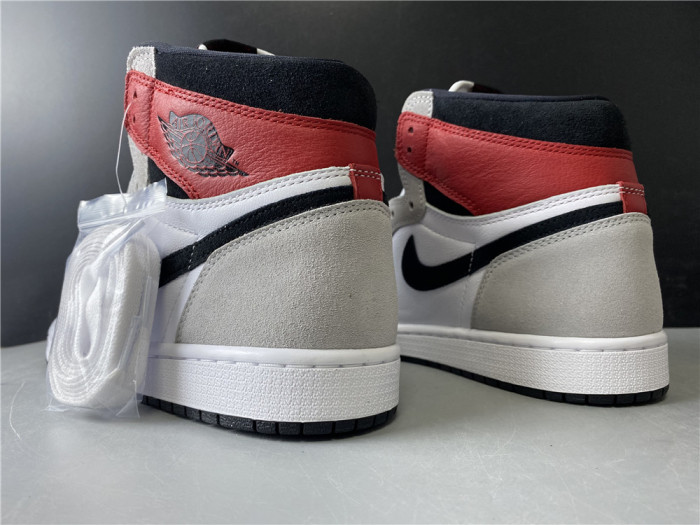 Jordan 1 Retro High Light Smoke Grey 555088-126