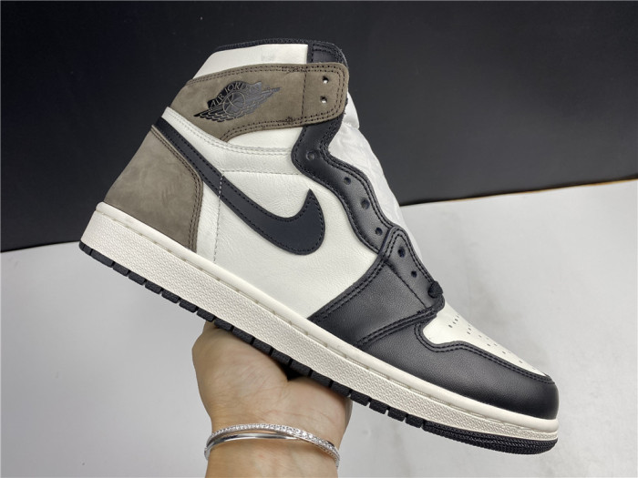 Jordan 1 Retro High Dark Mocha 555088-105