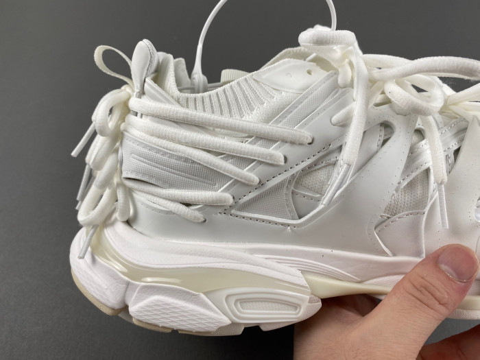 Ba*len*cia*ga track 786281 w3co1 2000