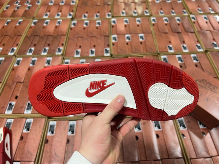 Air Jordan 4 Thunder HF4340-800