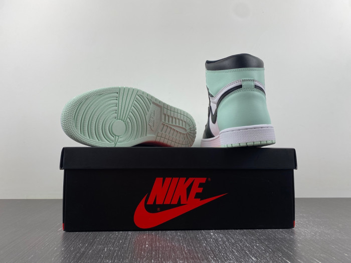 AIR JORDAN 1 RETRO HIGH OG NRG AJ1 861428-100