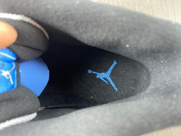 Air Jordan 11 "Legend Blue" 378037-117