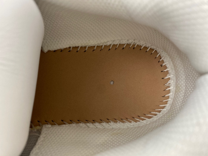 OFF-WHITE BE RIGHT BACK