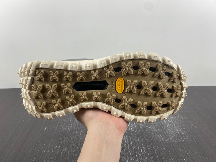 Moncler Trailgrip Beige White