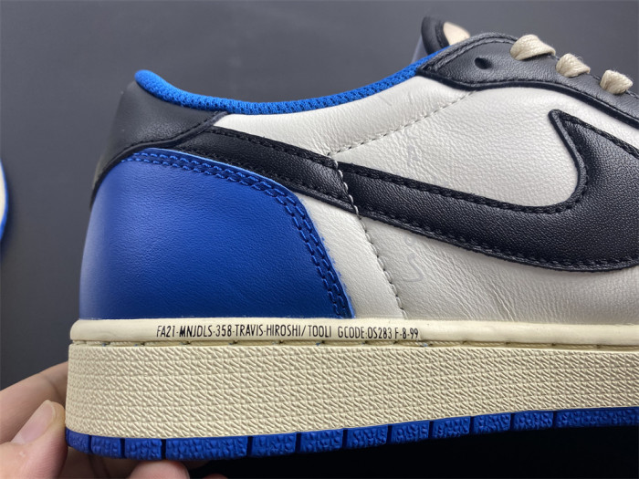 Jordan 1 Low fragment design x Travis Scott DM7866-140