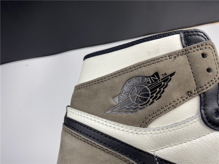 Jordan 1 Retro High Dark Mocha 555088-105