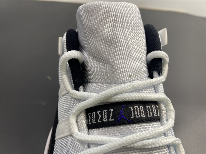 Jordan 11 Retro Low Concord 528895-153